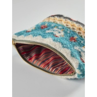 Intarsia Sweater Pouch Cream Chicken